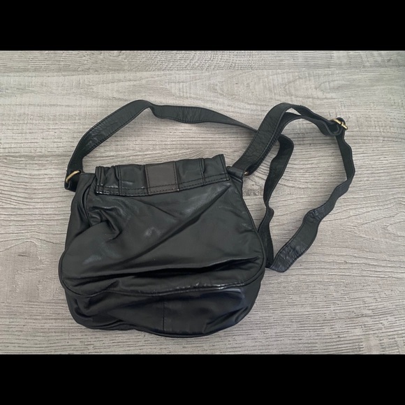 Target Mossimo Black Crossbody Bag - Picture 2 of 6
